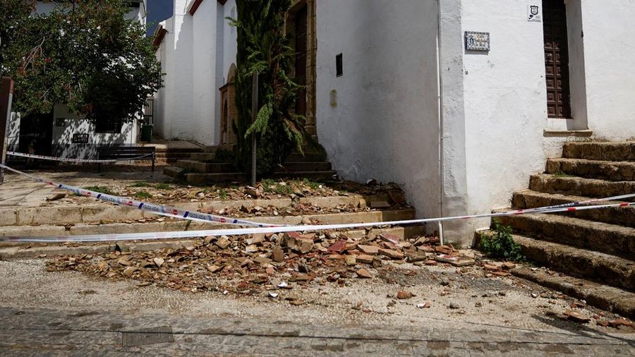 Gempa bumi berkekuatan magnitudo 5,0 mengguncang Kota Granada, Spanyol selatan, pada Sabtu dini hari, Sabtu (15/8/2026). (REUTERS/Fermin Rodriguez)