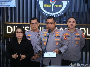 Polri Perkuat Penanganan Dampak Gempa NTT, Terjunkan SAR Brimob-Tim DVI