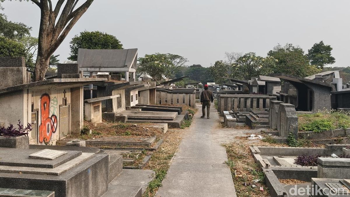 Nestapa Makam Guru Bung Karno dan Fotografer Proklamasi di Pandu