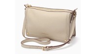 Bosan Sling Bag Kasual? Coba Tas Selempang Wanita yang Ini Justru Terlihat Formal