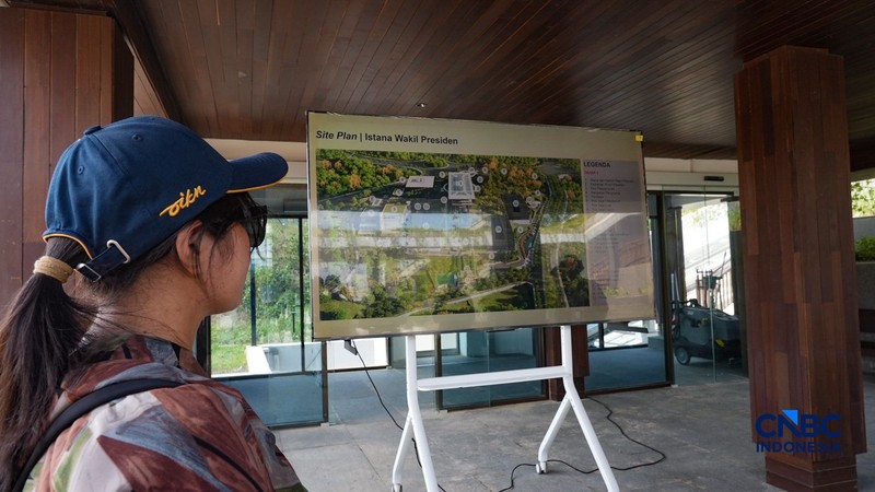 Istana Wakil Presiden di Ibu Kota Nusantara (IKN), Kalimantan Timur, untuk pertama kalinya dibuka bagi kunjungan masyarakat umum. Pembukaan tersebut dilakukan dalam momentum peringatan HUT ke-81 Kemerdekaan Republik Indonesia, Sabtu (15/8/2026). (CNBC Indonesia/Tias Budiarto)