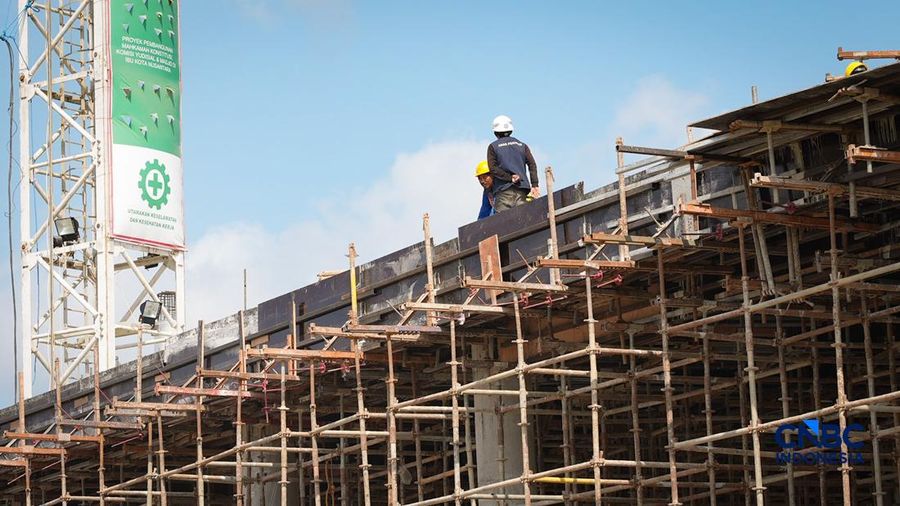 Suasana area proyek pembangunan Kawasan Yudikatif di KIPP Ibu Kota Nusantara (IKN), Penajam Paser, Kalimantan Timur, Minggu (16/8/2026). (CNBC Indonesia/Tias Budiarto)
