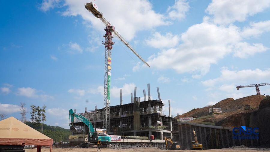 Suasana area proyek pembangunan Kawasan Yudikatif di KIPP Ibu Kota Nusantara (IKN), Penajam Paser, Kalimantan Timur, Minggu (16/8/2026). (CNBC Indonesia/Tias Budiarto)