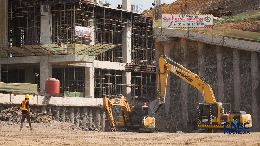 Suasana area proyek pembangunan Kawasan Yudikatif di KIPP Ibu Kota Nusantara (IKN), Penajam Paser, Kalimantan Timur, Minggu (16/8/2026). (CNBC Indonesia/Tias Budiarto)