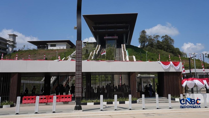 Istana Wakil Presiden di Ibu Kota Nusantara (IKN), Kalimantan Timur, untuk pertama kalinya dibuka bagi kunjungan masyarakat umum. Pembukaan tersebut dilakukan dalam momentum peringatan HUT ke-81 Kemerdekaan Republik Indonesia, Sabtu (15/8/2026). (CNB