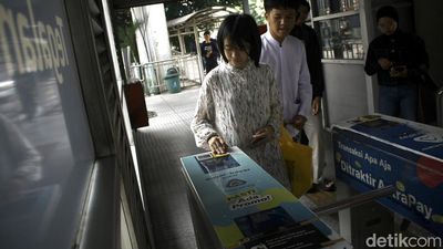 Jakarta Rayakan Kemerdekaan dengan Tarif Transportasi Publik Rp8