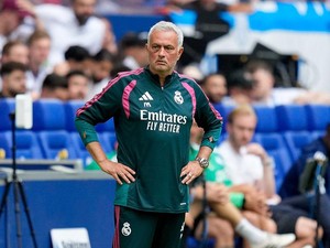 Mourinho Sekarang Lebih Sabar, Nggak Tahu Nanti