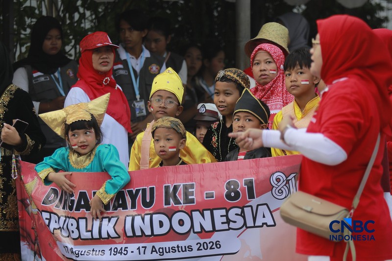 Karnaval kemerdekaan di kawasan RW 05 Inkopad Tajur Halang, Bogor, Jawa Barat, Minggu (16/8/2026) kemarin. (CNBC Indonesia/Muhammad Sabki)
