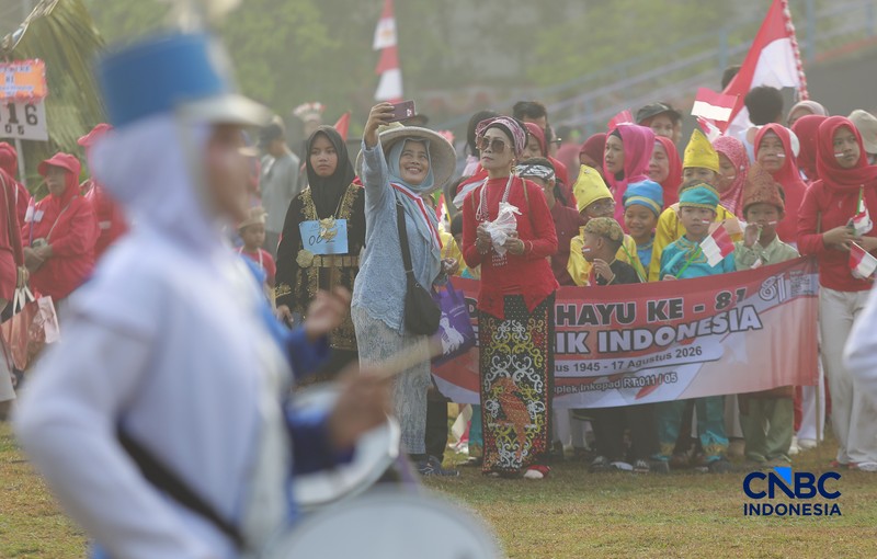 Karnaval kemerdekaan di kawasan RW 05 Inkopad Tajur Halang, Bogor, Jawa Barat, Minggu (16/8/2026) kemarin. (CNBC Indonesia/Muhammad Sabki)