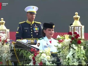 Rombongan Kirab Bendera Pusaka Berangkat dari Monas Menuju Istana