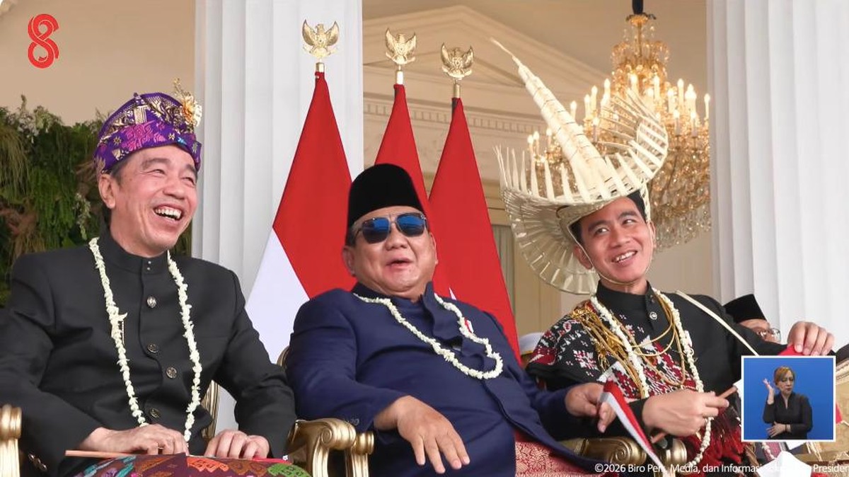 Momen Prabowo Tertawa Bersama Gibran dan Jokowi di Istana Merdeka