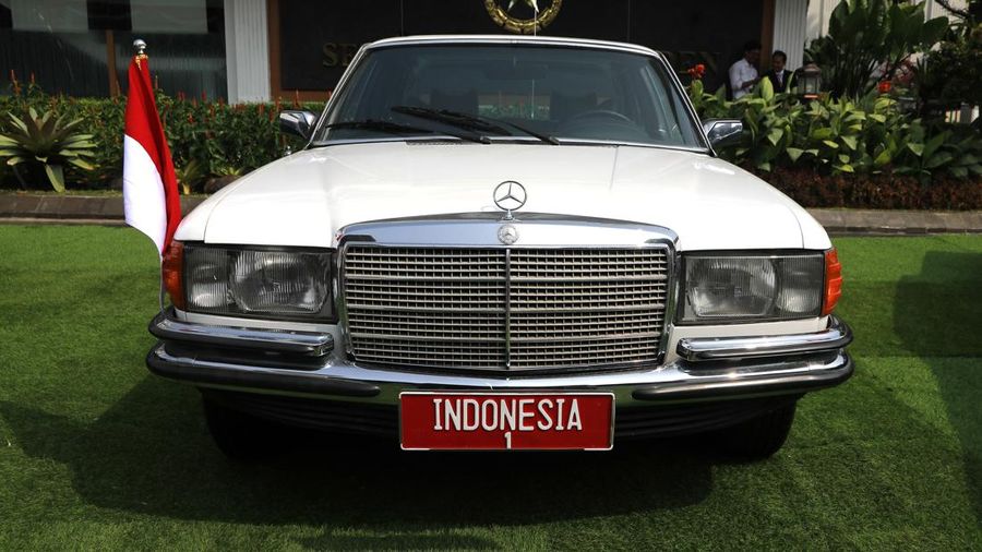 Pameran mobil dinas berhistoris mantan Presiden Republik Indonesia digelar di Kompleks Istana Kepresidenan, Jakarta, dalam rangka memperingati HUT ke-81 Kemerdekaan RI pada Agustus 2026, Jakarta, Senin (17/8/2026).  (CNBC Indonesia/Muhammad Sabki)