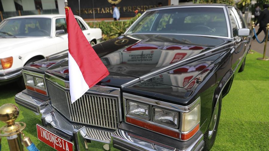 Pameran mobil dinas berhistoris mantan Presiden Republik Indonesia digelar di Kompleks Istana Kepresidenan, Jakarta, dalam rangka memperingati HUT ke-81 Kemerdekaan RI pada Agustus 2026, Jakarta, Senin (17/8/2026).  (CNBC Indonesia/Muhammad Sabki)