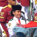 Pembawa bendera merah putih saat Upacara Peringatan HUT RI ke-81 di Istana Merdeka, Jakarta, Senin (17/8/2026). (YouTube/Sekretariat Presiden)