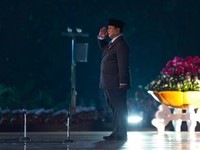 Momen Prabowo Malam-Malam Pimpin Ziarah Nasional di TMP Kalibata
