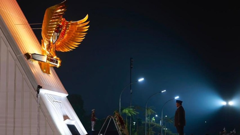 Presiden Prabowo SUbianto memimpin Ziarah Nasional dan Renungan Suci sebagai wujud penghormatan atas jasa para pahlawan bangsa dalam memperjuangkan kemerdekaan. (Dok. Sekretariat Presiden)
