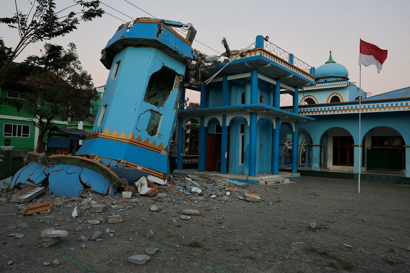 The heavily damaged Nurul Huda mosque following an earthquake in Reok, East Nusa Tenggara province, Indonesia, August 18, 2026. REUTERS/Willy Kurniawan
