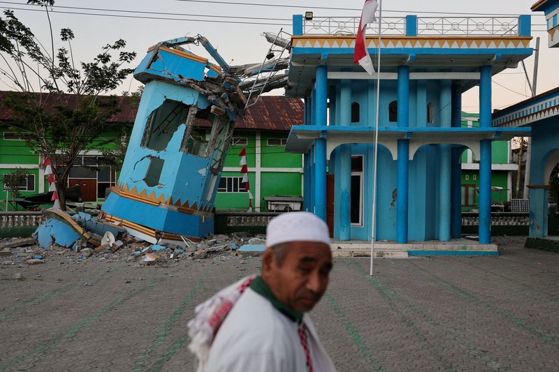 The heavily damaged Nurul Huda mosque following an earthquake in Reok, East Nusa Tenggara province, Indonesia, August 18, 2026. REUTERS/Willy Kurniawan
