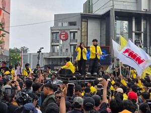 BEM UI Sampaikan Orasi di Tosari Jakpus