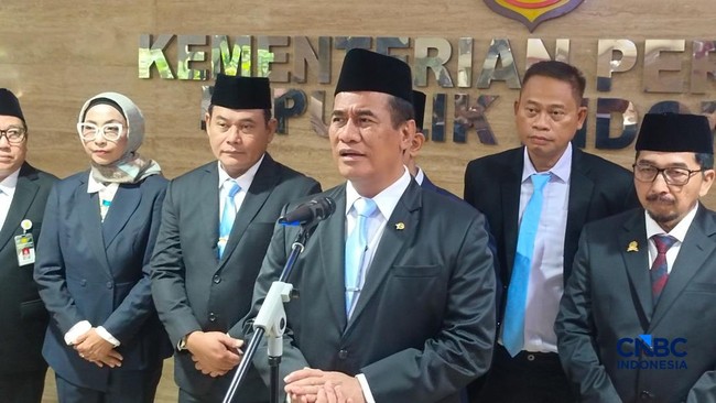 Amran Copot Sementara 14 Pejabat Kementan, Nonjob Mulai Hari Ini