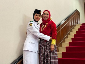 Bangga, Orang Tua Siswa Sekolah Rakyat Saksikan Anaknya Tampil di Istana
