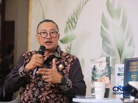 Direktur Utama PT Pertamina Geothermal Energy Tbk (PGEO), Ahmad Yani, saat sesi wawancara di Jakarta International Convention Center (JICC), Senayan, Jakarta, Rabu (19/8/2026). (CNBC Indonesia/Faisal Rahman)