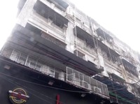 Kebakaran melanda sebuah hotel di Kolkata, India, Rabu (19/8/2026), menewaskan sedikitnya sembilan orang dan melukai enam lainnya di ibu kota negara bagian Benggala Barat, India. (REUTERS/Sahiba Chawdhary)