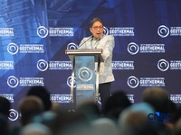 Ketua Umum Asosiasi Panas Bumi Indonesia, Julfi Hadi menyampaikan sambutan dalam acara The 12th Indonesia International Geothermal Convention & Exhibition 2026 di Jakarta International Convention Center (JICC), Senayan, Jakarta, Rabu (19/8/2026). (CN