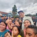 Menteri Keuangan (Menkeu) Purbaya Yudhi Sadewa bersama Ketua Komisi XI DPR RI Mukhamad Misbakhun dan Wakil Ketua Komisi XI DPR RI Mohamad Hekal mengunjungi sejumlah wilayah terdampak gempa bumi di Nusa Tenggara Timur (NTT), Rabu (19/8/2026). Kunjunga