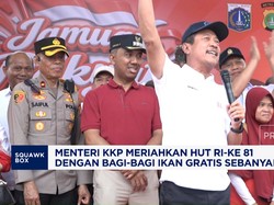 Menteri KKP Meriahkan HUT RI ke-81 dengan Bagi-Bagi 2 Ton Ikan Gratis