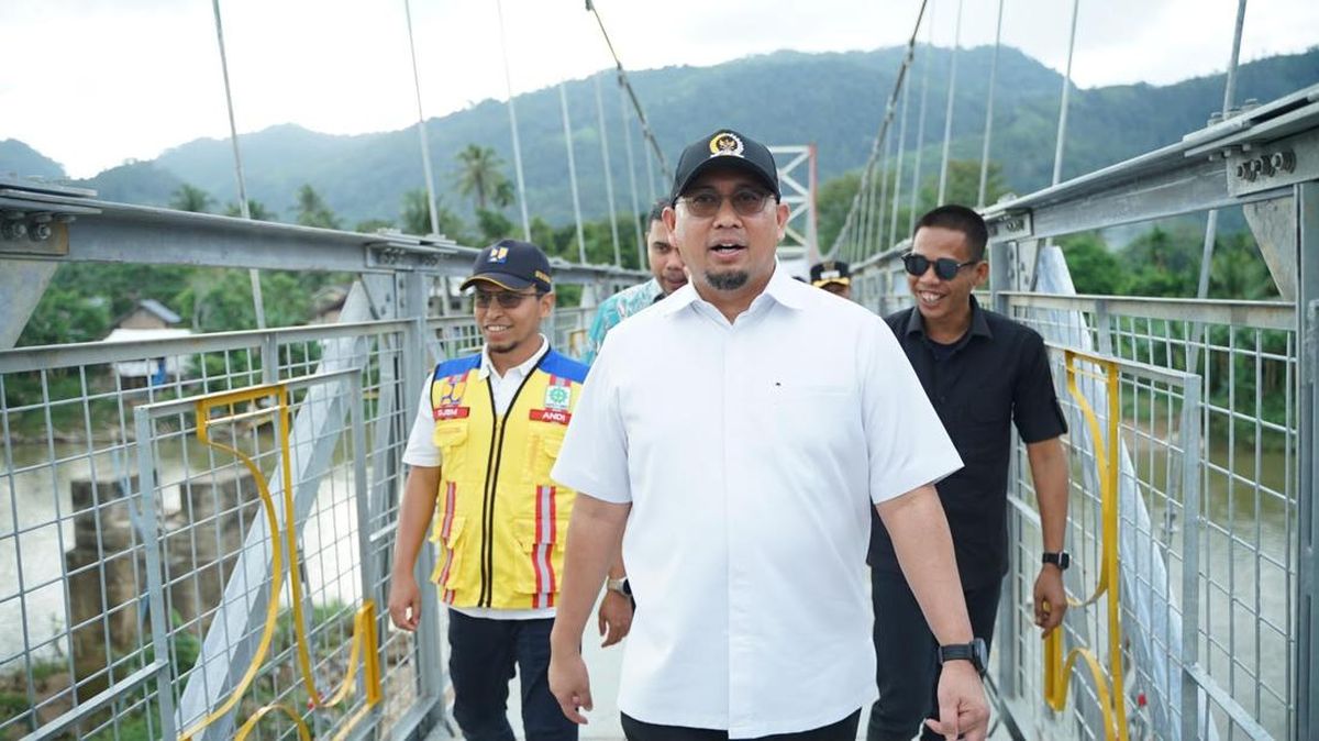 Andre Rosiade Kawal Aspirasi Warga Pessel, Jembatan Gantung Duku-Subarang Solok Rampung