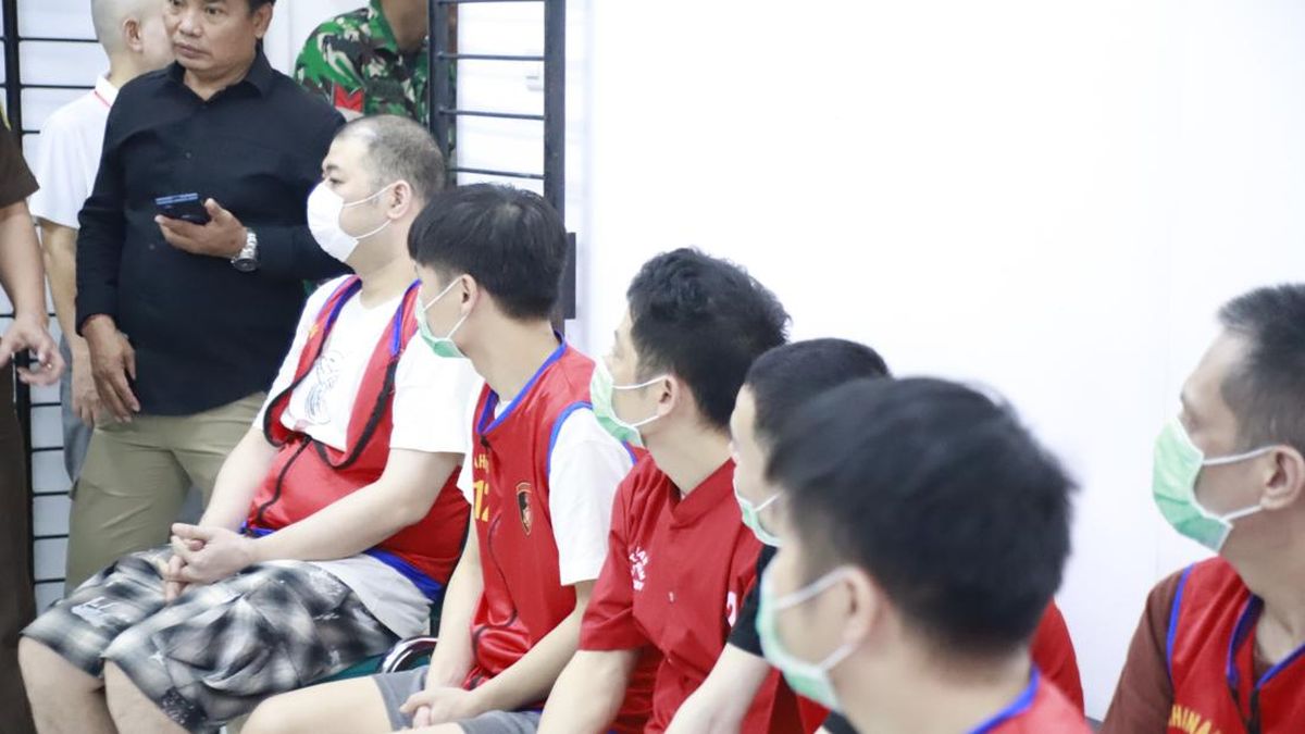 Puluhan Tersangka Love Scamming di Surabaya Dilimpahkan ke Kejaksaan