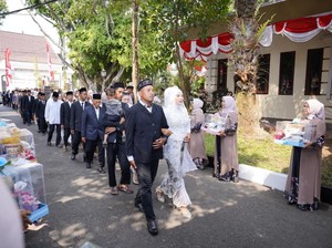 Puluhan Pasangan Isbat Nikah Terpadu di Lamongan, Ada Lansia 74 Tahun