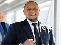 Roberto Carlos. (oficialrc3)