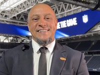 Roberto Carlos. (oficialrc3)