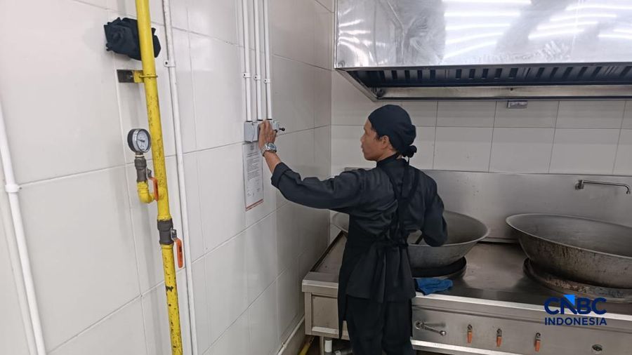 Rumah Makan Padang Payakumbuah, Yogyakarta pakai CNG milik PGN. (CNBC Indonesia/Pratama Guitarra)