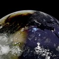 Satelit Meteosat Third Generation Imager (MTG-I1) menangkap bayangan gelap Bulan saat melintasi permukaan bumi, menyatu dengan bayangan senja saat senja menyelimuti Eropa. (ESA/Eumetsat)