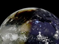 Satelit Meteosat Third Generation Imager (MTG-I1) menangkap bayangan gelap Bulan saat melintasi permukaan bumi, menyatu dengan bayangan senja saat senja menyelimuti Eropa. (ESA/Eumetsat)