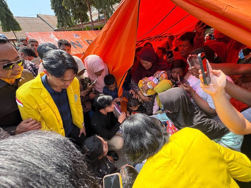 Wakil Presiden (Wapres) Gibran Rakabuming mengecek pemulihan pascagempa di Provinsi Nusa Tenggara Timur (NTT), Kamis (20/08/2026). (Foto Setwapres)
