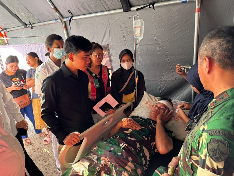 Wapres Gibran meninjau  RSUD TC Hillers di NTT. (Foto Setwapres RI)