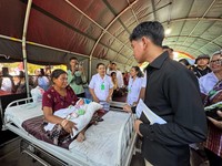 Wapres Gibran meninjau  RSUD TC Hillers di NTT. (Foto Setwapres RI)