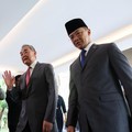 Menteri Luar Negeri Indonesia Sugiono bertemu Menteri Luar Negeri Tiongkok Wang Yi   saat kunjungan di Kementerian Luar Negeri di Jakarta, Indonesia, pada 21/8/2026. REUTERS/Edgar Su