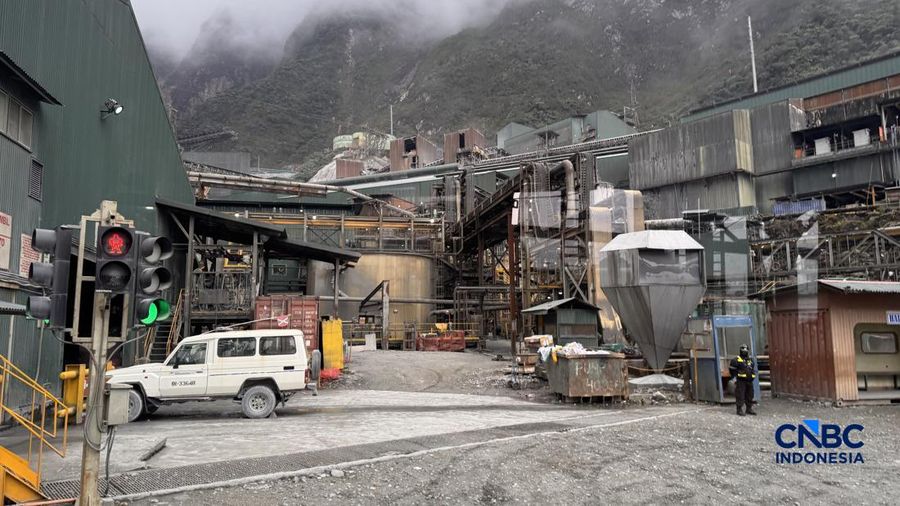 PT Freeport Indonesia (PTFI) memiliki area pertambangan tembaga terbesar di dunia.