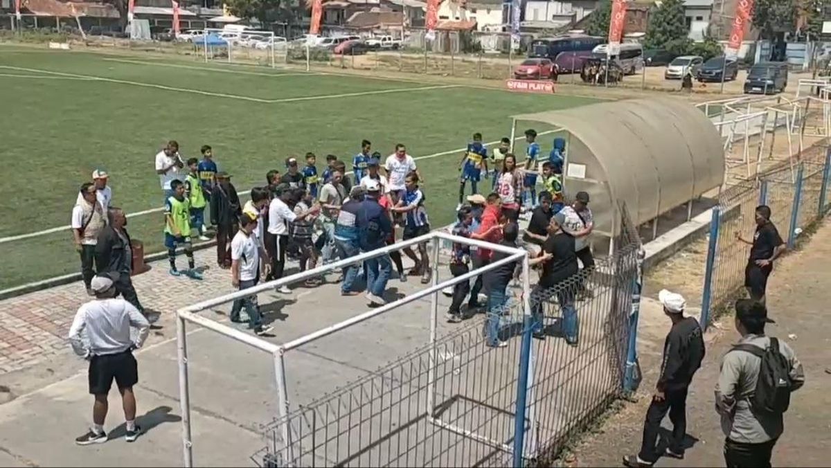 Ricuh Laga Piala Soeratin di Garut: Wasit Dikejar-Dipukul Pemain