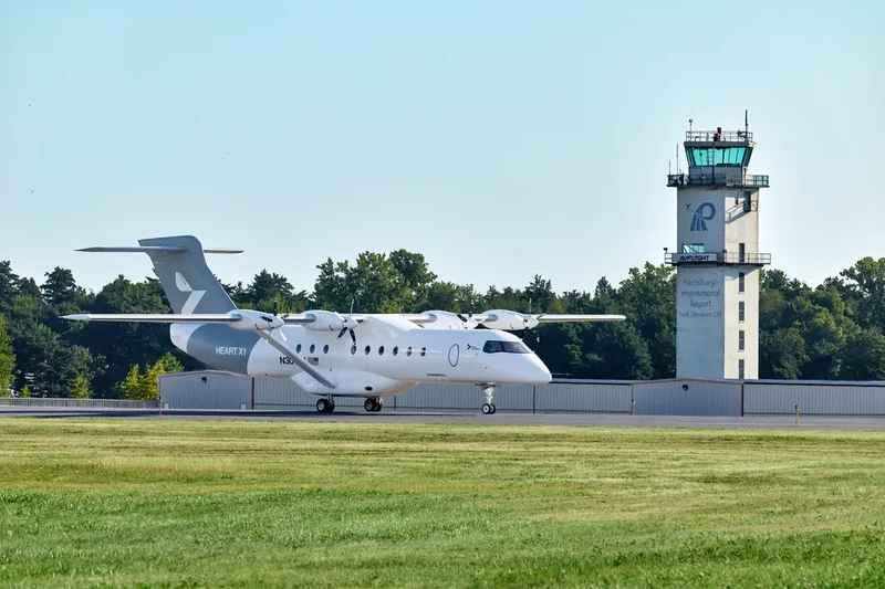 Pesawat demonstrator listrik-baterai X1 buatan Heart Aerospace. (Dok. heartaerospace.com)