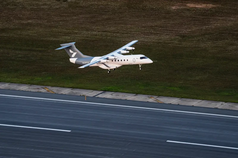 Pesawat demonstrator listrik-baterai X1 buatan Heart Aerospace. (Dok. heartaerospace.com)