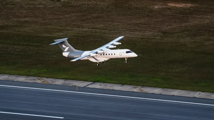 Pesawat demonstrator listrik-baterai X1 buatan Heart Aerospace. (Dok. heartaerospace.com)