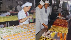 Begini Potret Jadul Dapur Katering Pesawat Indonesia Tahun 1980-an