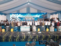 Direktorat Jenderal Bea dan Cukai (DJBC) bersama Badan Narkotika Nasional (BNN) RI dan Kepolisian Daerah Kepulauan Riau menggagalkan upaya peredaran gelap narkotika jenis methamphetamine (sabu) cair seberat sekitar 2,6 ton dan 1,57 juta rokok ilegal