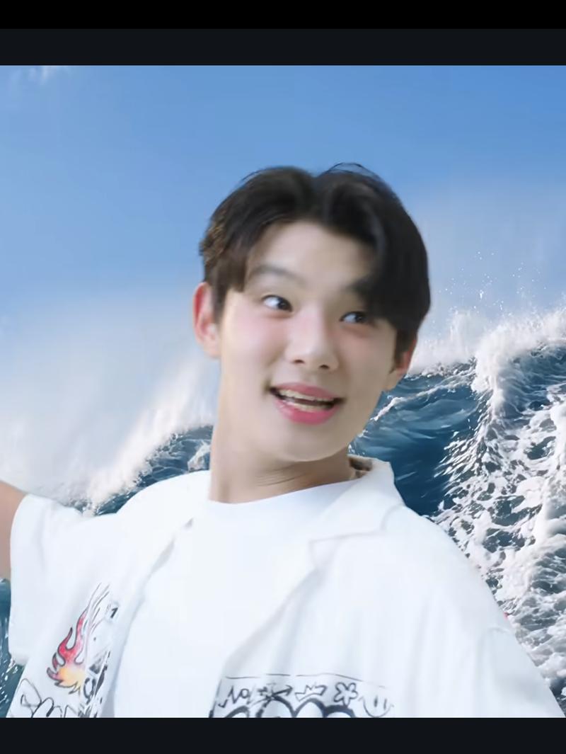 Potret Baby Shark Boy, Bocil Ikonik Dunia Kini Debut Jadi Penyanyi  